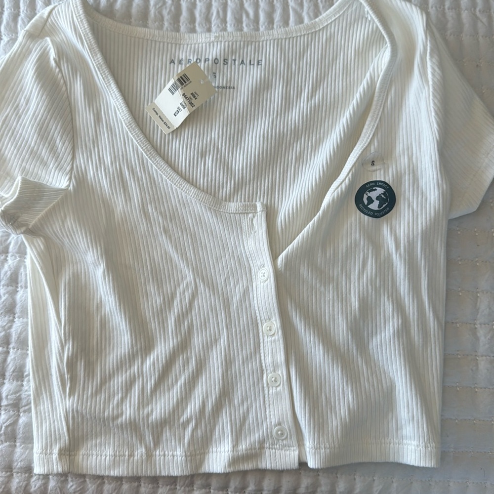 White cropped short sleeve